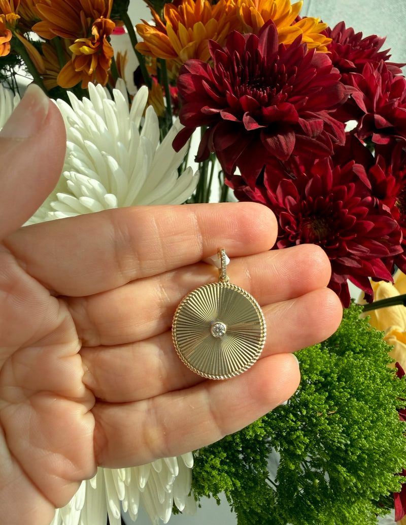 The Arabella Fluted Disc Charm