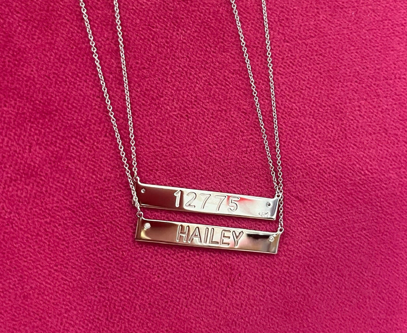 01235 Group Gift Nameplate Necklaces